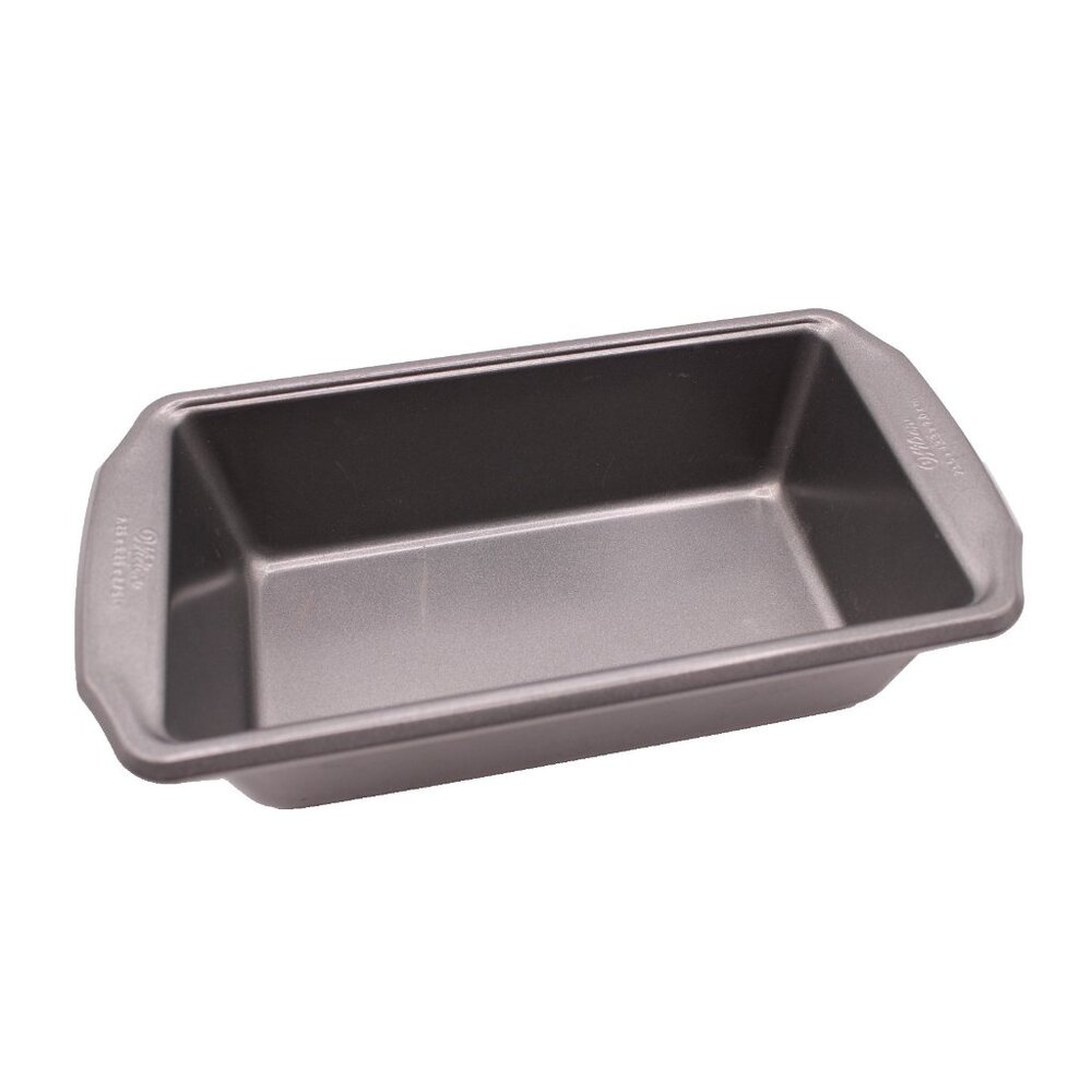 Wilton 9x5x3 Large Loaf Pan Non-Stick Coating Kitchen Bakeware Bake it Better